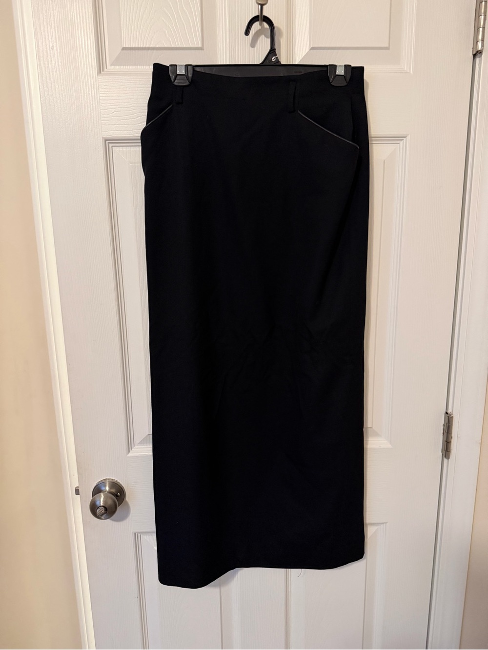 Ralph Lauren Black Maxi Skirt with Sleek Straight Cut 100% Wool
